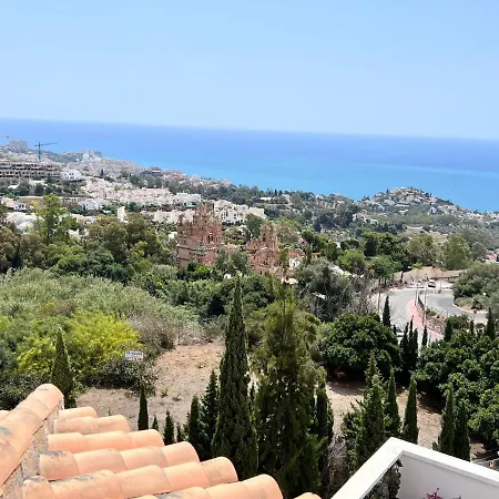 Nadales Apartment *
